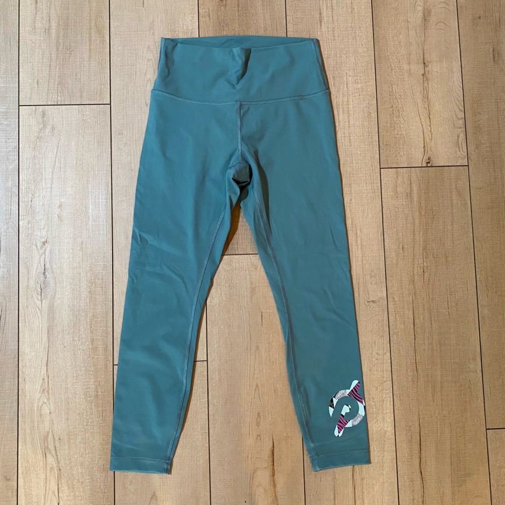 Lululemon x Peloton Leggings - Green, Size M - Picture 2 of 12